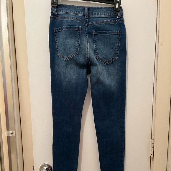 Refuge Jeans: Miami "Your Fashion Escape" Skinny Jeans, Medium Blue, Size: 1 - Picture 2 of 4